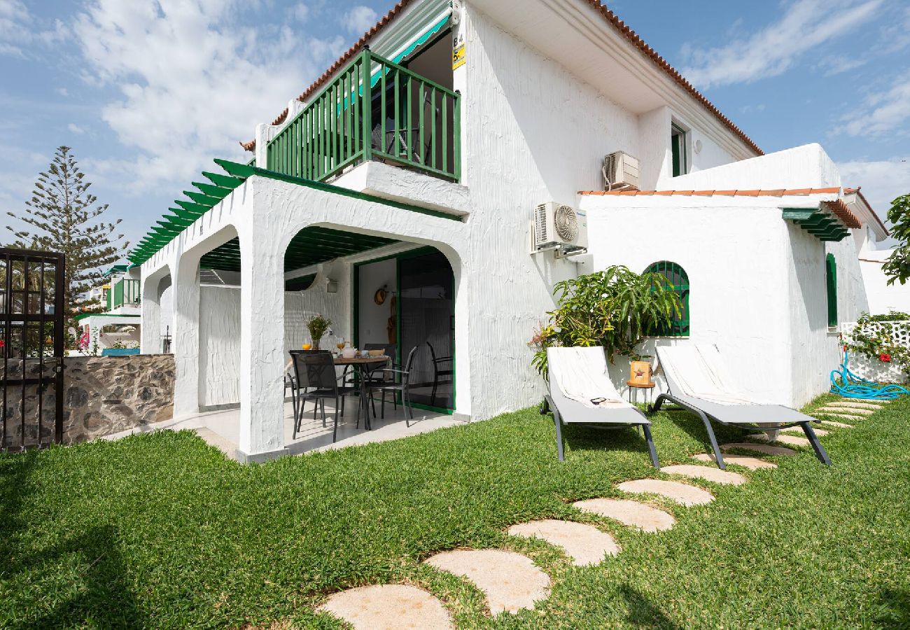 Apartamento en San Bartolomé de Tirajana - Cala del Risco - Con acceso a piscina y parking