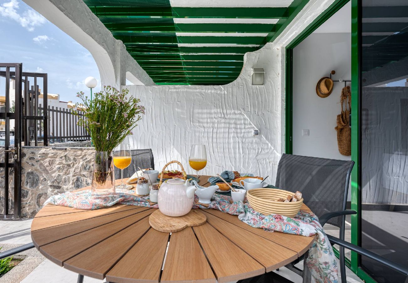 Apartamento en San Bartolomé de Tirajana - Cala del Risco - Con acceso a piscina y parking