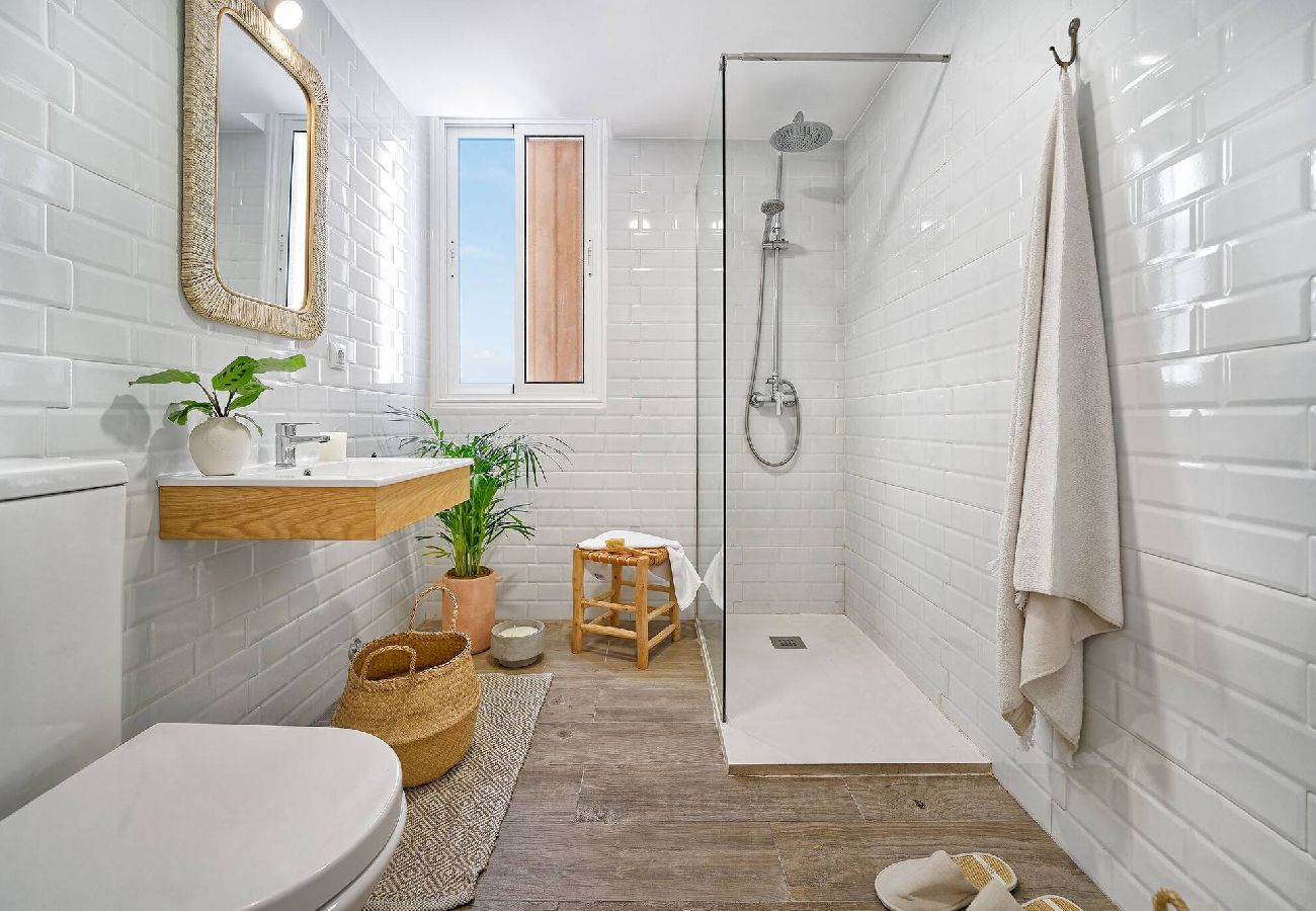 Apartamento en San Bartolomé de Tirajana - 2.8 PV LANZAROTE