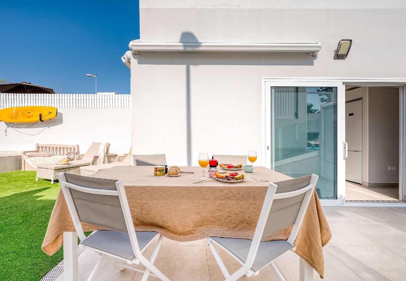 Villa in Maspalomas - La Dolce Vita - House 200m from San Agustín Beach