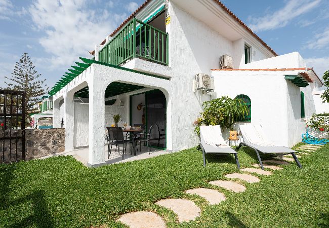 Apartment in San Bartolomé de Tirajana - Cala del Risco - Con acceso a piscina y parking