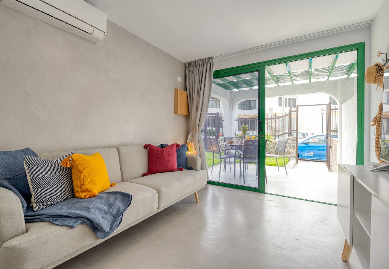 Apartment in San Bartolomé de Tirajana - Cala del Risco - Con acceso a piscina y parking