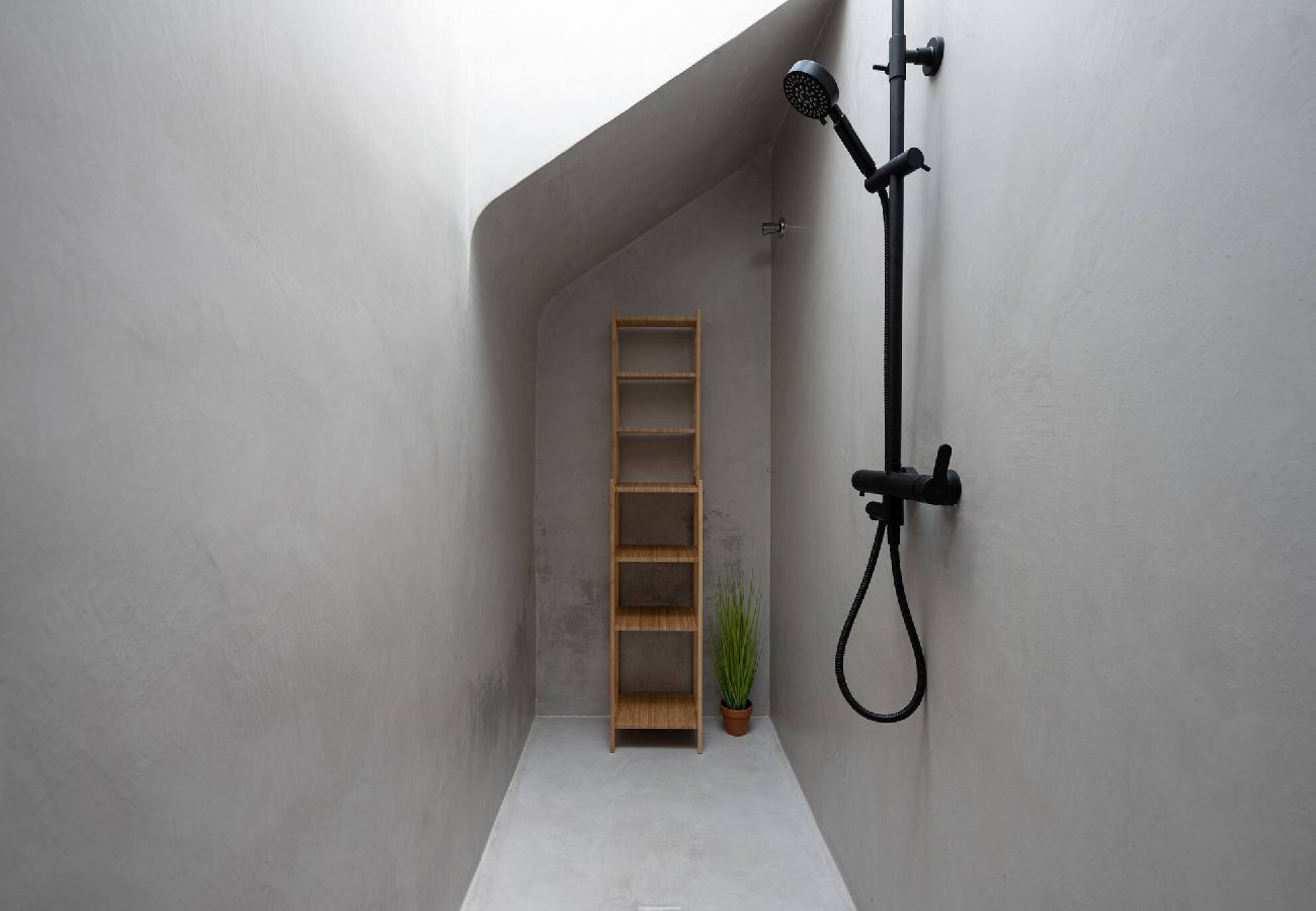 Apartment in San Bartolomé de Tirajana - Cala del Risco - Con acceso a piscina y parking