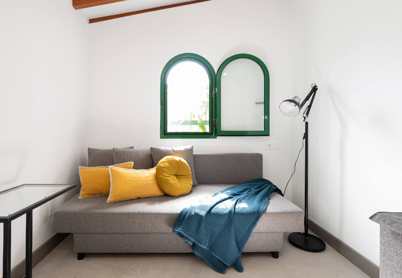 Apartment in San Bartolomé de Tirajana - Cala del Risco - Con acceso a piscina y parking