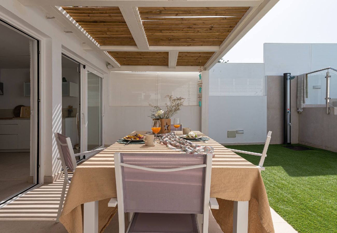 Villa in San Bartolomé de Tirajana - Sunset Dream Villa - 50m from San Agustín Beach