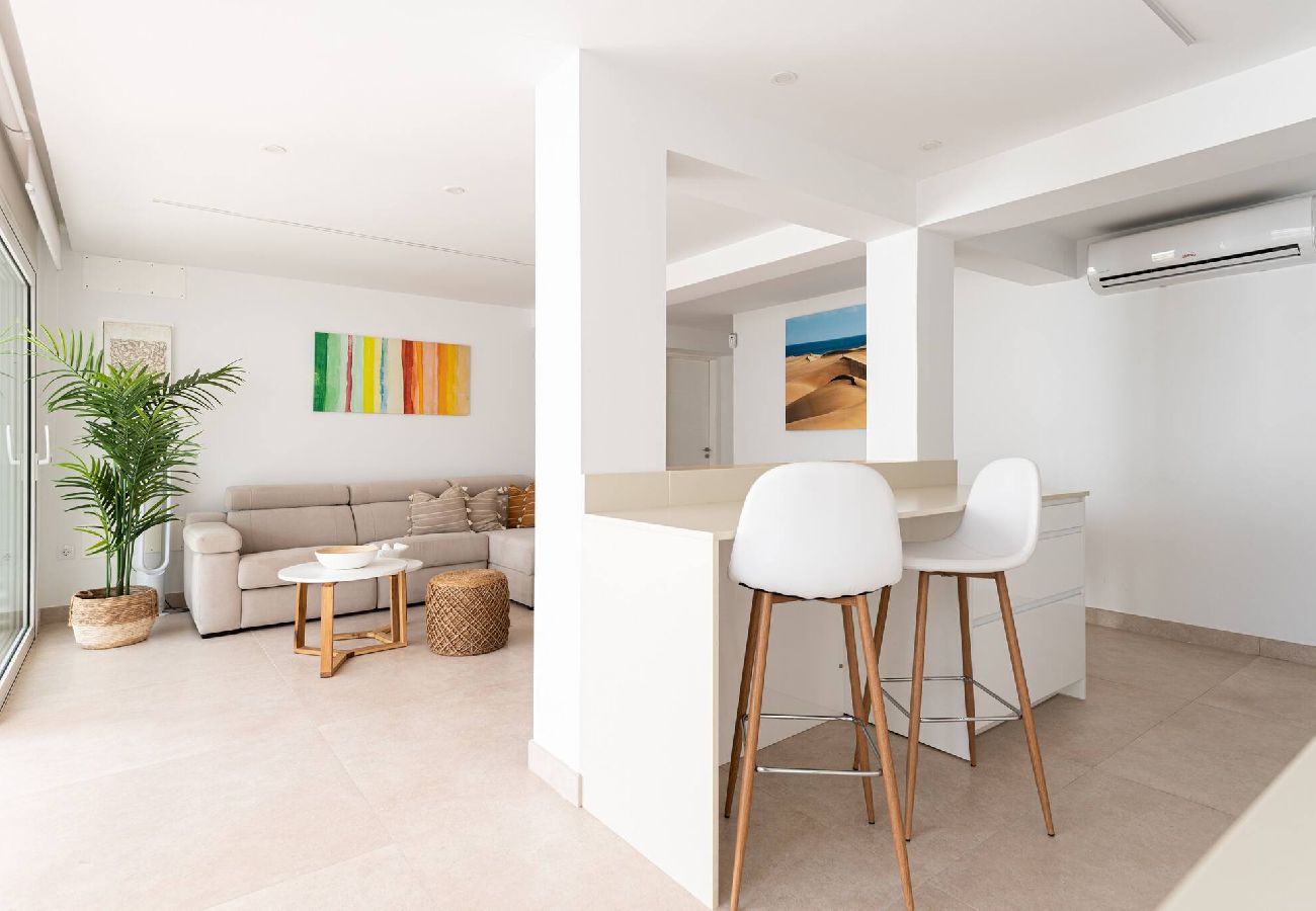 Villa in San Bartolomé de Tirajana - Sunset Dream Villa - 50m from San Agustín Beach