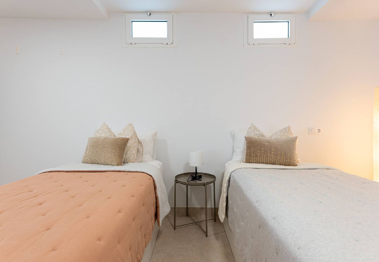 Villa in San Bartolomé de Tirajana - Sunset Dream Villa - 50m from San Agustín Beach