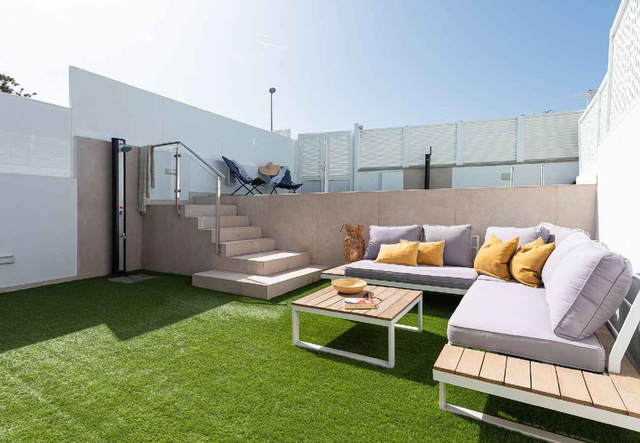 Villa in San Bartolomé de Tirajana - Sunset Dream Villa - 50m from San Agustín Beach