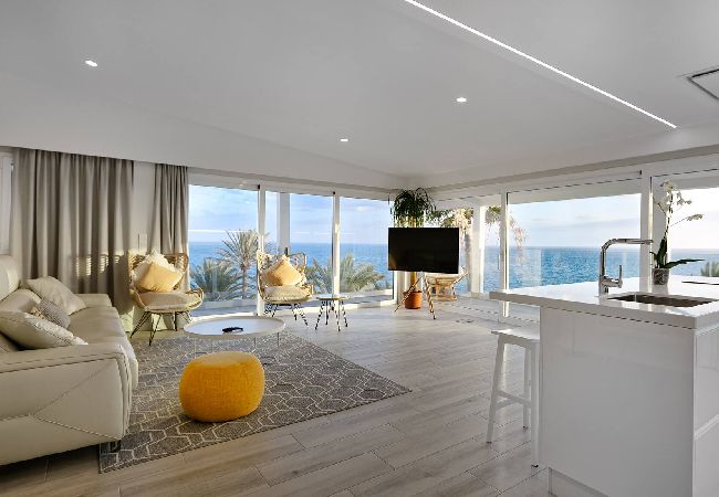 Apartment in Maspalomas - 3.1 Deva Beach - Oceanview luxury 3 bedroom Pentho