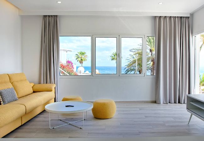 Villa in San Bartolomé de Tirajana - 3.4 Deva Beach - Oceanview luxury 1 bedroom Villa