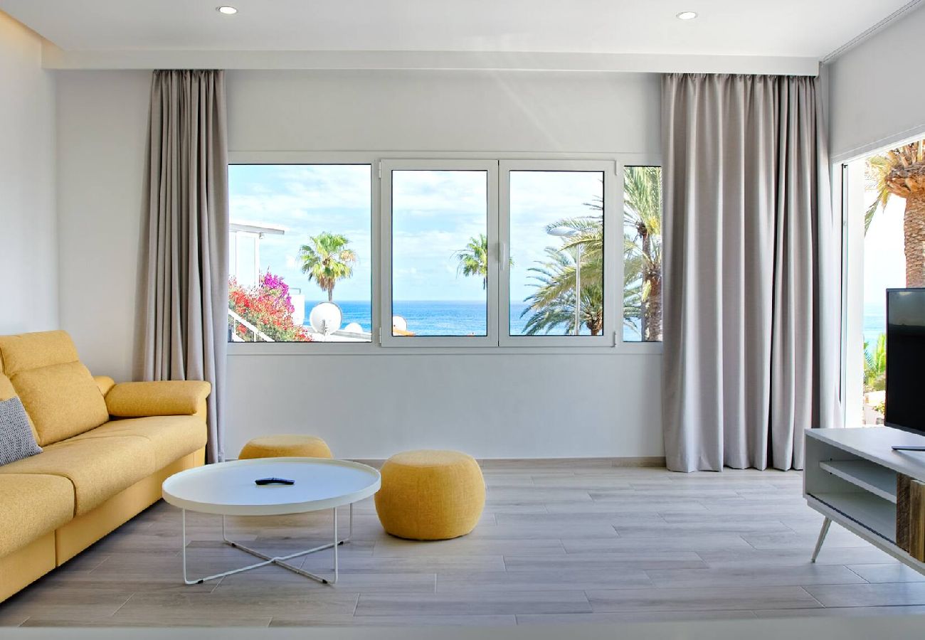 Villa in San Bartolomé de Tirajana - 3.4 Deva Beach - Oceanview luxury 1 bedroom Villa