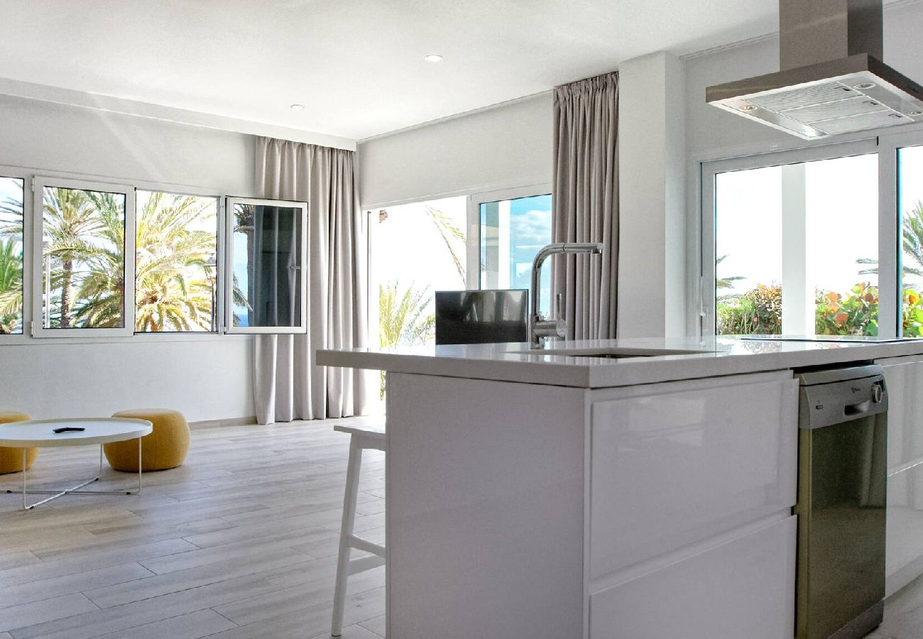 Villa in San Bartolomé de Tirajana - 3.4 Deva Beach - Oceanview luxury 1 bedroom Villa