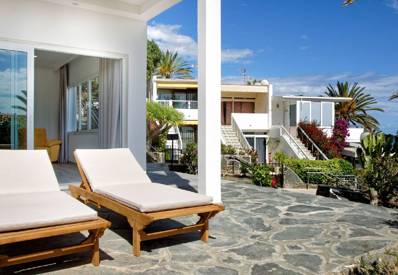 Villa in San Bartolomé de Tirajana - 3.4 Deva Beach - Oceanview luxury 1 bedroom Villa