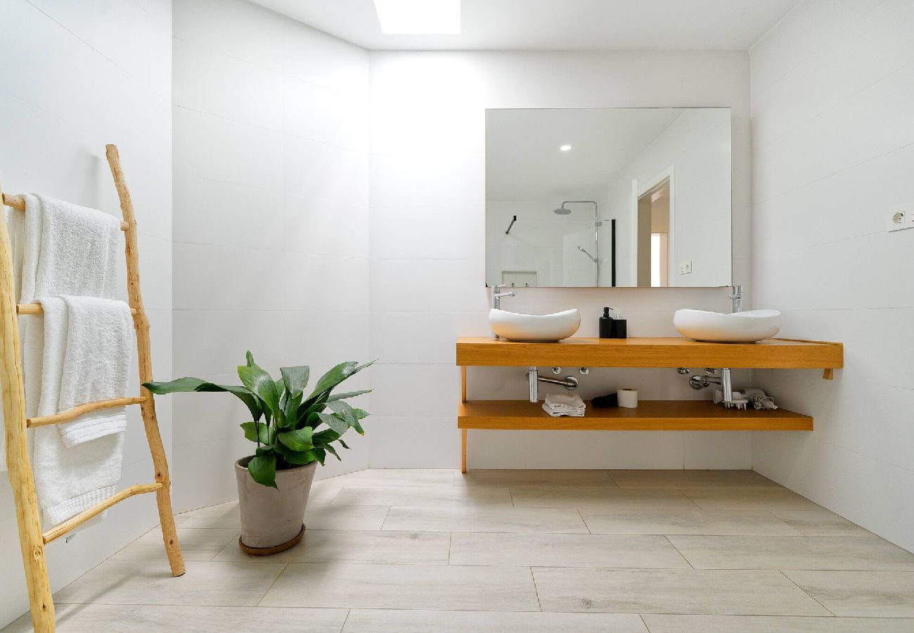 Apartment in Maspalomas - 3.5 Deva Beach - Luxury 2 bedroom Villa