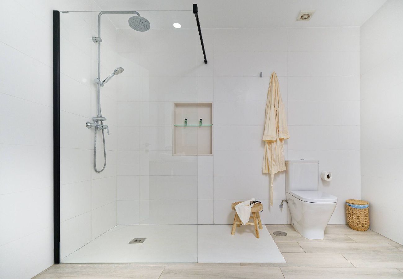 Apartment in Maspalomas - 3.5 Deva Beach - Luxury 2 bedroom Villa