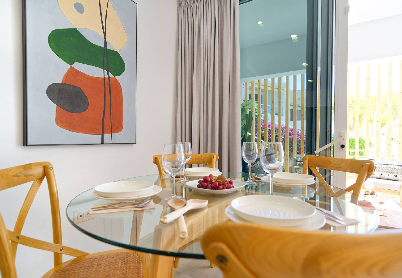 Apartment in Maspalomas - 3.5 Deva Beach - Luxury 2 bedroom Villa