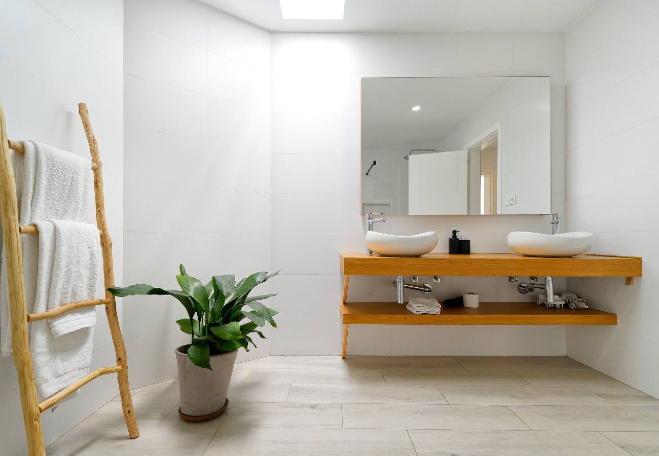 Apartment in Maspalomas - 3.5 Deva Beach - Luxury 2 bedroom Villa