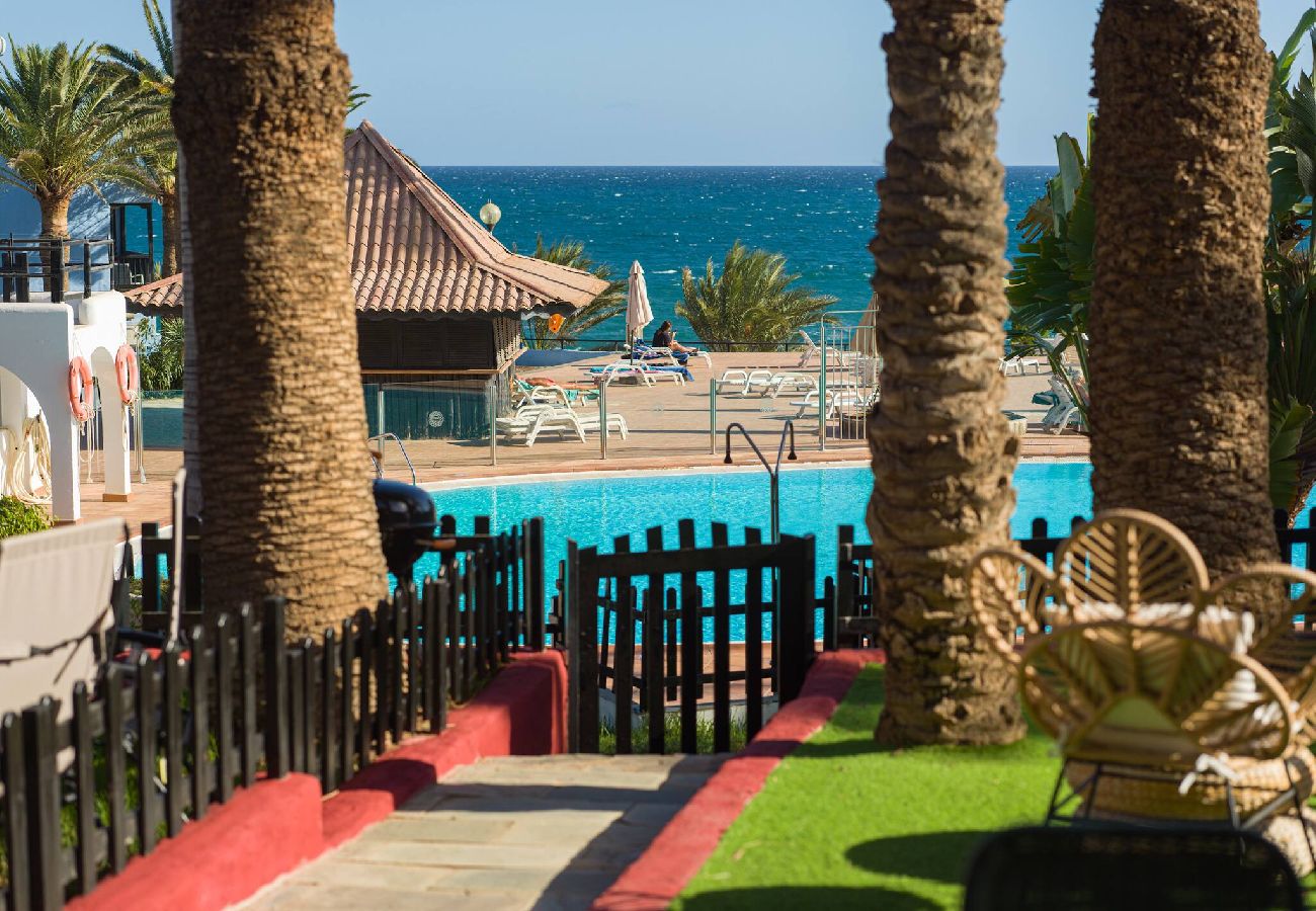 Apartment in San Bartolomé de Tirajana - Blue Horizon Retreat